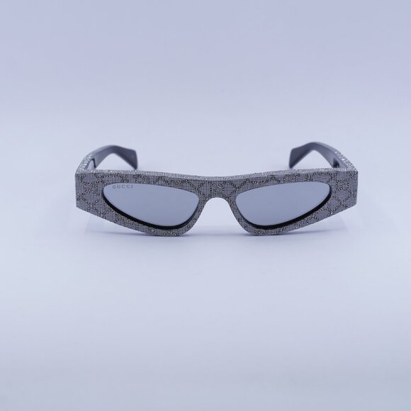 Gucci GG1779S 009 Sunglasses Black with Silver Metal Stud Detail Cat Eye Frame main image 9